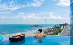 Ngoc Hanh Beach Hotel